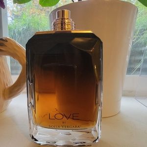 Sophia Vergara perfume love
